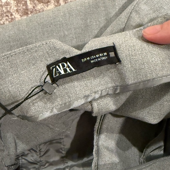 Zara Women's Elegant High Waisted Gray Pants - Picture 5 of 10